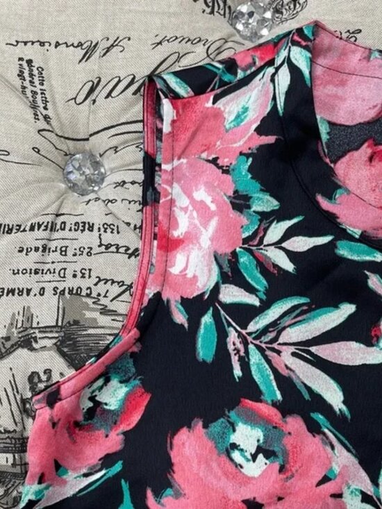 Calvin Klein Floral Side Tie Sleeveless Top - Picture 4 of 13